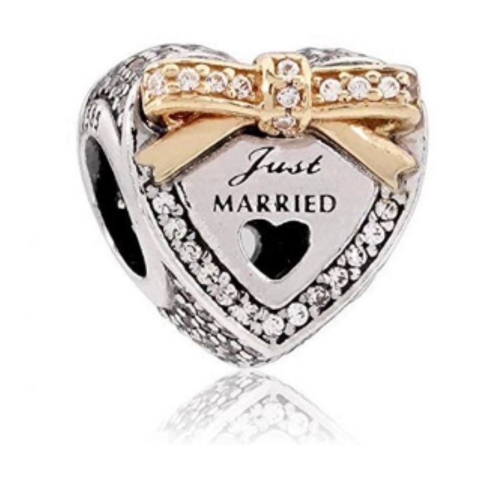 Pandora ‘Just Married’ charm